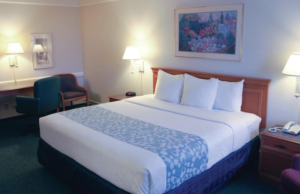 Quality Inn Harlingen Esterno foto