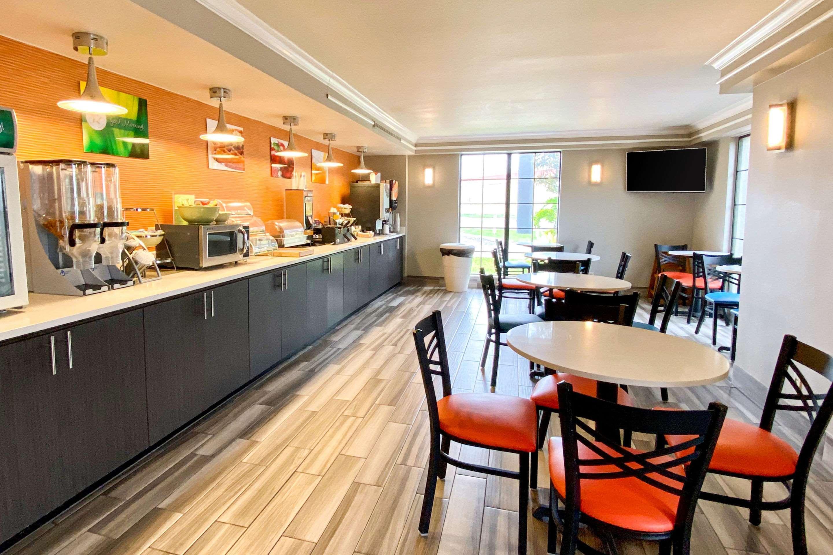 Quality Inn Harlingen Esterno foto